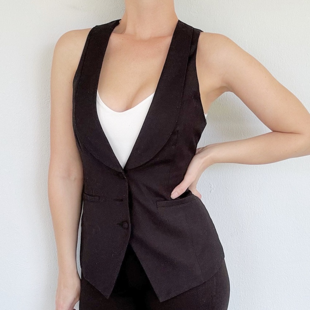 BB Dakota black triple button sleeveless adjustable belted back vest top size XS